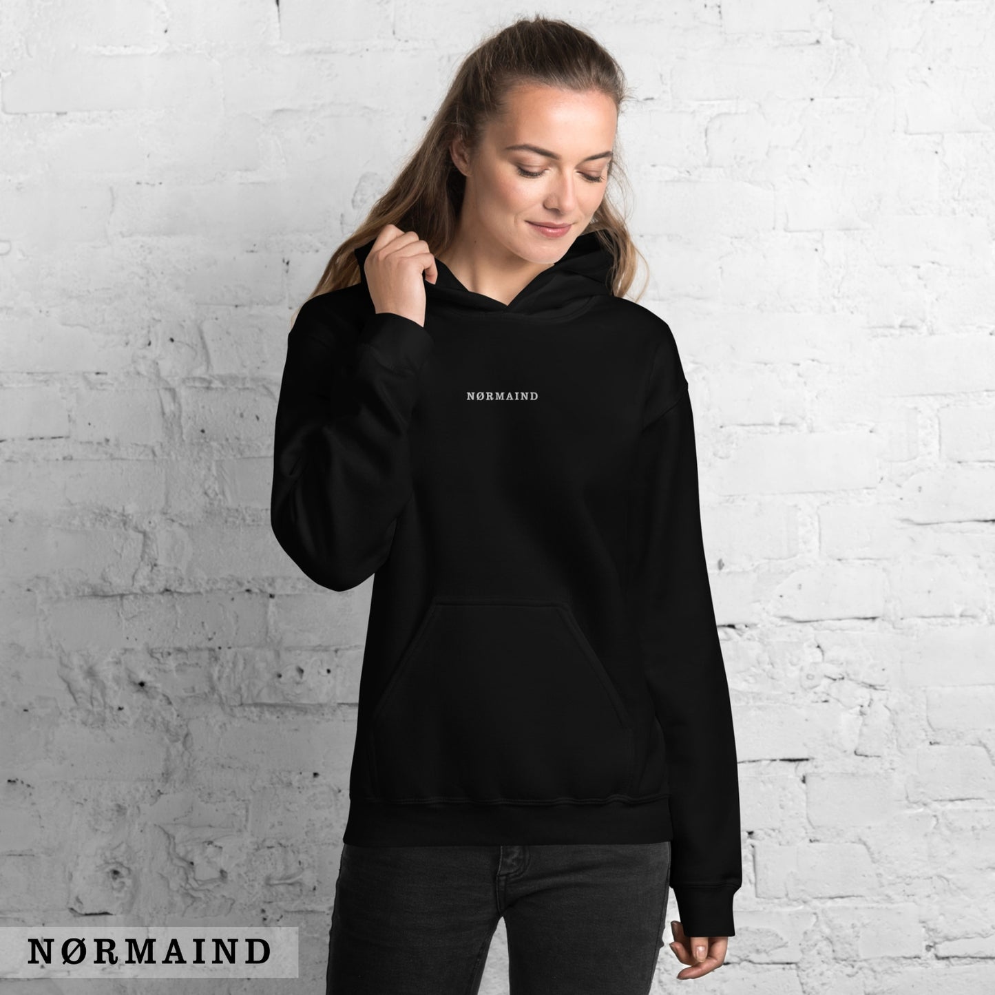 NØRMAIND Classic zwarte Hoodie